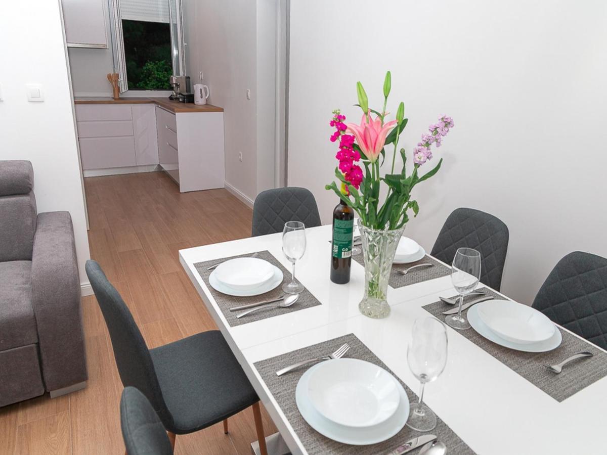 Apartment Matea Mokošica Buitenkant foto